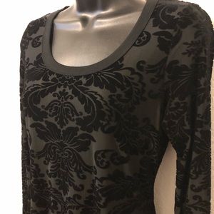 Gorgeous long sleeve velvet dress